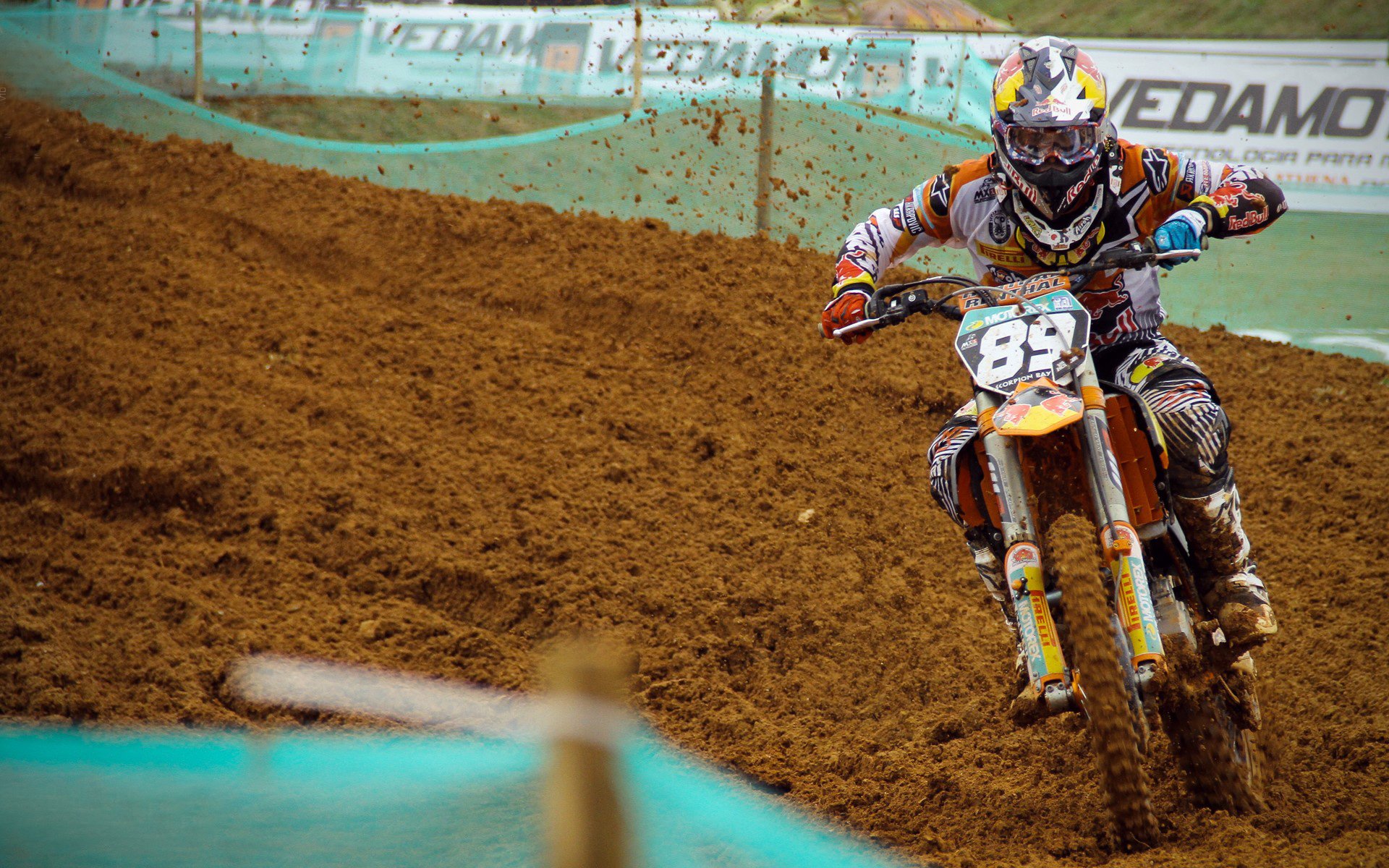 开云体育APP下载-奥格斯堡赢得保级之战，士气大增，奥格斯堡队